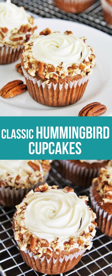 Made with banana, crushed pineapple, coconut and pecans, these Classic Hummingbird Cupcakes are moist, flavorful, and scrumptious. Hummingbird Cupcakes, Hummingbird Food, Ideas Cupcakes, Fall Cupcakes, Hummingbird Cake, Cupcake Flavors, Oreo Dessert, Pineapple Coconut, Crushed Pineapple