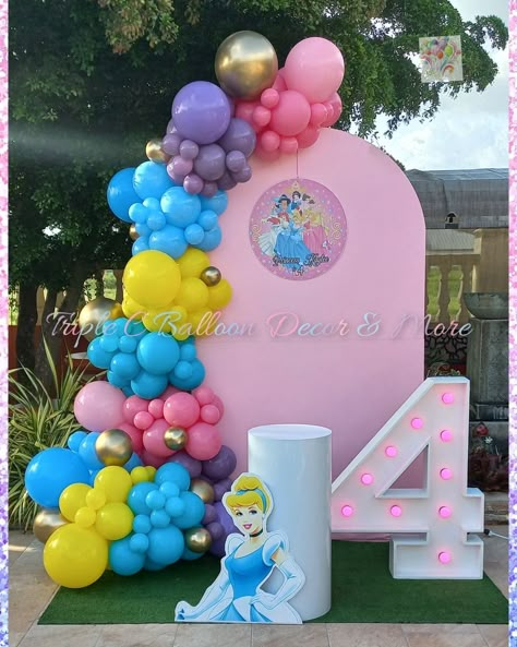 Princess Balloon Arch Disney, Disney Princess Birthday Balloon Arch, Princess Backdrop Birthday, Disney Princess Party Balloons, Disney Princess Party Backdrop, Princess Balloon Backdrop, Disney Princess Birthday Backdrop, Princess Birthday Balloons, Princess Party Balloons