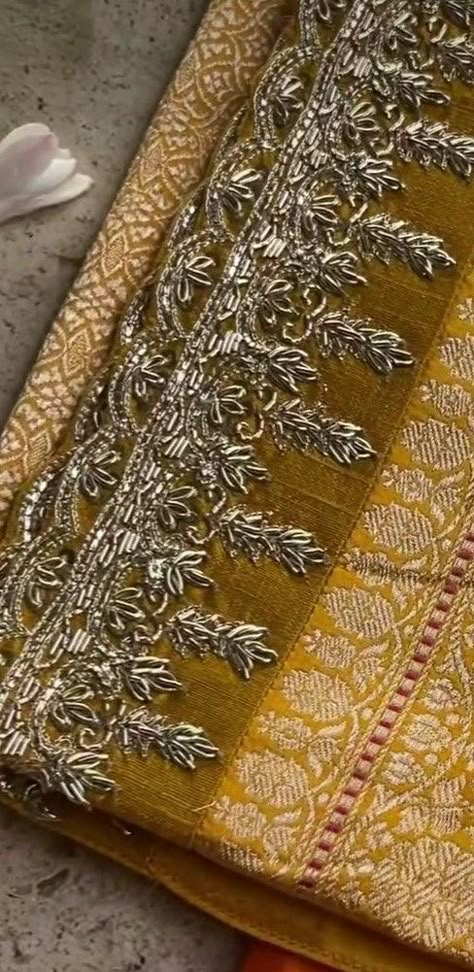 Zardosi Embroidery Motif, Zardozi Embroidery Designs, Zardosi Border, Saree Border Embroidery, Zardozi Border, Fancy Dress Patterns, Dress Designs For Stitching, Blouses Work, Zardosi Embroidery