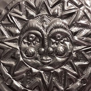 Aluminum Foil Relief Art, Art With Aluminum Foil, Tooling Foil Art Projects, Copper Tooling Art Projects, Aluminum Foil Art Sculpture, Metal Tooling Art Projects, Repousse Art Projects, Punched Tin Patterns Templates, Tinfoil Sculptures