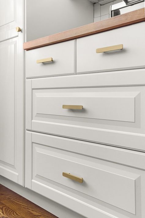 Kitchen Cabinets Knobs, Trendy Kitchen Cabinets, Cabinets Knobs, Kitchen Cabinets Knobs And Pulls, Brushed Brass Cabinet, Kitchen Cabinets Color Combination, Hickory Kitchen Cabinets, Brass Cabinet Knobs, Laminate Kitchen Cabinets