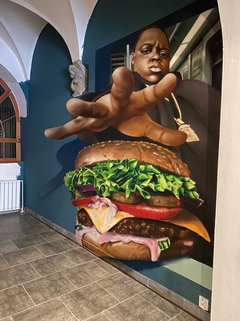 Street Art Food Graffiti, Food Graffiti Art, Graffiti Food Art, Burger Wall Art, Burger Graffiti, Restaurant Graffiti, Graffiti Restaurant, Graffiti Food, Graffiti Cafe