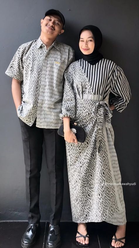 Kondangan Couple, Batik Couple, Fashion Reference, Photoshoot Outfits, My Outfit, Batik, Indonesia, Quick Saves