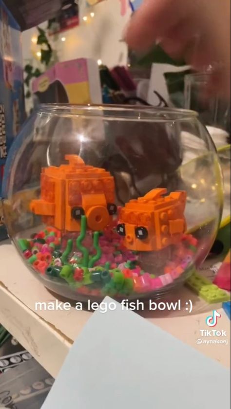 Kawaii Lego Builds, Lego Fish Bowl, Lego Goldfish, Aesthetic Legos, Lego Aesthetic, Lego Fish, Lego Room Decor, Lego Decorations, Pokemon Cross Stitch