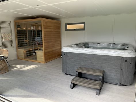 Basement Jacuzzi, Hot Tub Rooms Enclosed, Indoor Hot Tub Room Ideas Basements, Sauna And Hot Tub House, Garden Sauna And Ice Bath, Sauna And Jacuzzi Outdoor, Home Jacuzzi Indoor, Garden Gym And Sauna, Garden Gyms