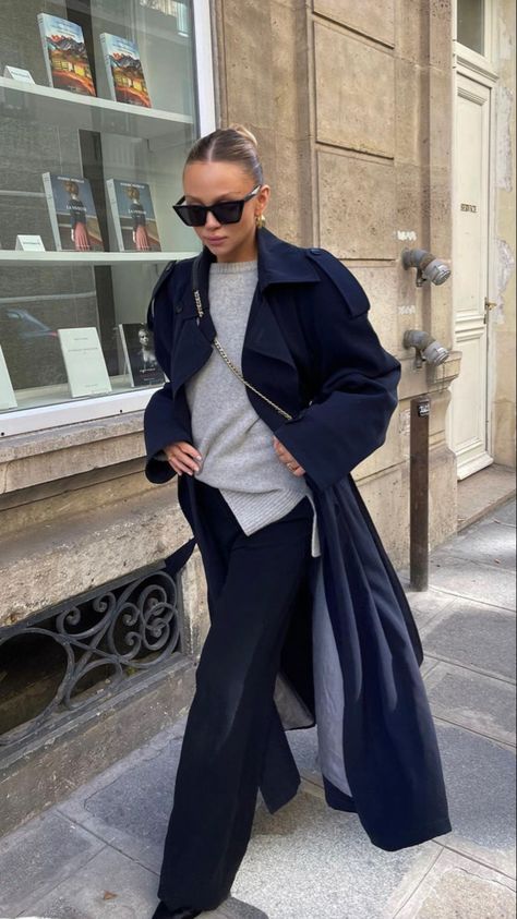 Navy Blue Coat Outfit, Navy Coat Outfit, Blue Coat Outfit, Blue Outfit Winter, Australian Winter Fashion, Navy Blue Outfit, Navy Blue Coat, Trendy Coat, California Outfits