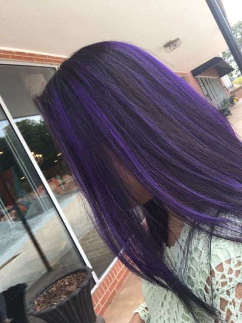 Lilac Hair Highlights On Black Hair, Black W Purple Highlights, Hair Dye Purple Highlights, Black Hair And Purple Highlights, Purple Hair With Purple Highlights, Hair Color Streaks Purple, Black And Purple Highlights Hair, Purple Chunky Highlights Black Hair, Purple Highlighted Hair