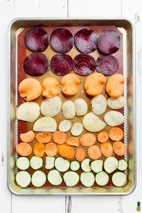 Learn how to make crunchy baked vegetable chips at home in about 30 minutes! They are so easy to make plus flavor packed, healthy, AND oil-free. #vegan #sweetsimplevegan #baked #vegetable #chips #oilfree #diy #oven #veggiechips #beets #carrots #potatoes #kids #simple #easy #glutenfree #dairyfree #snack #closeup How To Make Vegetable Chips, Vegetable Chips Baked, Flourless Recipes, Hummus Chips, Diy Oven, Rice Chips, Beets Carrots, Carrot Chips, Beet Chips