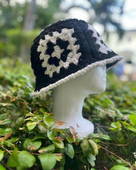 Granny, Square, crochet bucket hat Black And White Granny Square, Granny Square Crochet Bucket Hat, Crochet Black And White, White Granny Square, Granny Square Bucket Hat, Hat For Boys, Crochet Black, Crochet Bucket, Crochet Bucket Hat