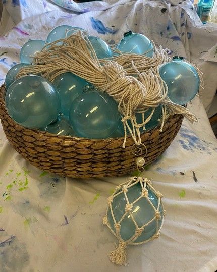 How to make glass fishing floats (and ideas for displaying them) - Songbird Beach Art Diy, Japanese Floats, Fish Net Decor, Macrame Net, Japanese Glass Fishing Floats, Sea Glass Green, Witch Crafts, Seashell Wall Art, Nautical Crafts