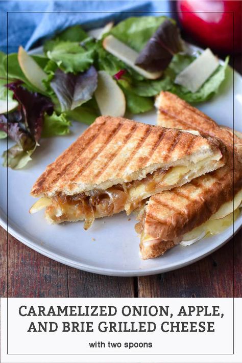 Grilled Cheese Brie, Apple And Brie, Brie Grilled Cheese, Cheese Brie, Apple Brie, Brie Sandwich, Onion Grilled Cheese, Apple Sandwich, Caramelised Onions