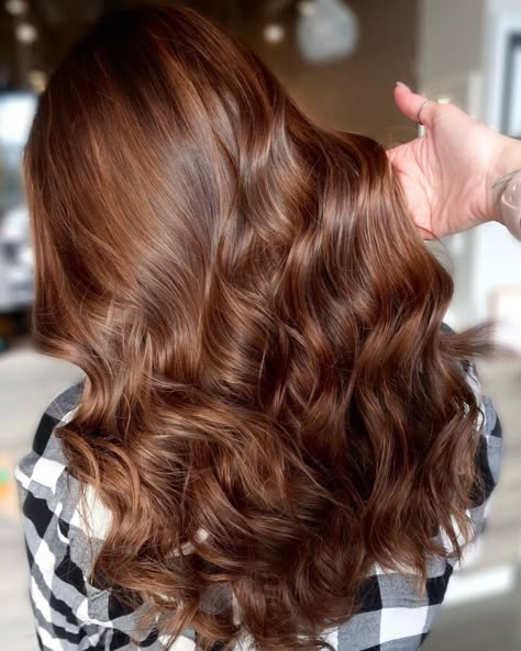 Sophisticated Light Golden Brown Global Highlights, Bleach Hair Color, Global Hair Color, Golden Hair Color, Mahogany Brown Hair, Balyage Hair, Golden Brown Hair Color, Global Hair, Golden Brown Hair