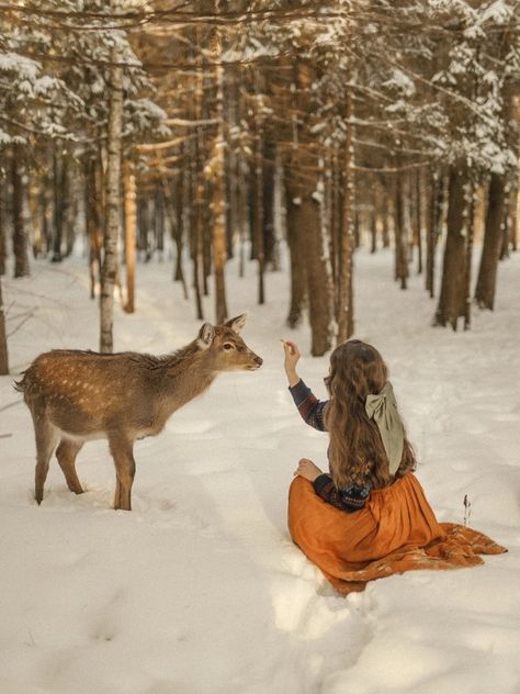 Snowy Cottagecore, Cottagecore Winter Aesthetic, Winter Cottagecore Aesthetic, Vintage Winter Aesthetic, Christmas Dump, Winter In The Woods, December Vibes, Fall Academia, Winter Core