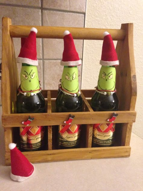 Beer Christmas Gift Ideas, Beer Present Ideas, Cute Christmas Diy Gifts, Christmas Beer Gifts, Beer Christmas Gifts, Christmas Theme Ideas, Adult Gifts, Beer Gift, Funny Gift Ideas