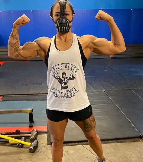 @honeybadgerwo on Instagram: ““No one cared who I was until I put on the mask”Bane....#quarantine #staystrong #bane #flexing #biceps #arms #muscles #flex #bodybuilding…” Arm Flexing Reference, Flexing Reference, Arm Flexing, Arms Muscles, Human Anatomy Reference, Flexing Biceps, Flexing, Human Anatomy, Game Design