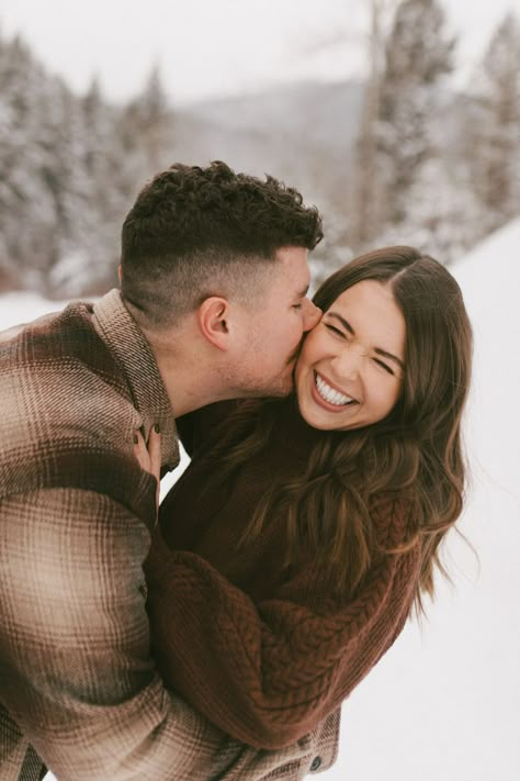 montana engagement photos snowy engagement photos elopement and wedding photographer montana Moody Winter Engagement Photos, Couples Winter Photoshoot Ideas, Engagement Pictures In Snow, Snow Engagement Pictures, Montana Winter Wedding, Alaska Couples Photography, Engagement Photos In Winter, Engagement Photos Poses Winter, Winter Woods Engagement Photos