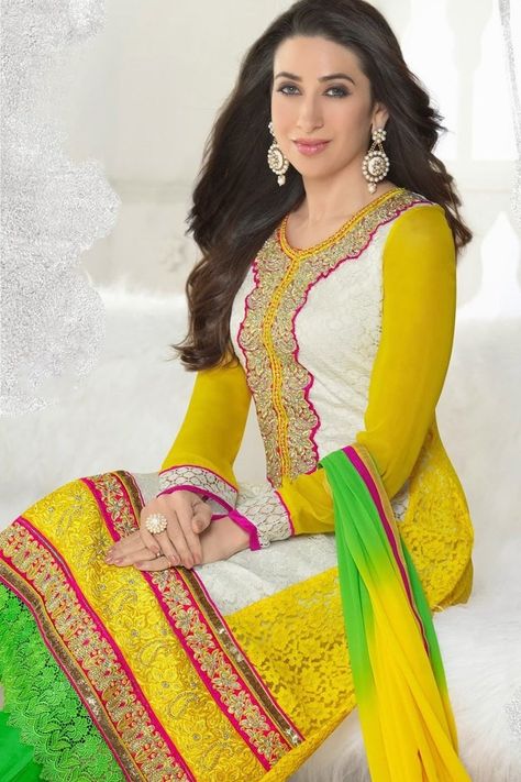 Indian Frocks, Shalwar Kameez Designs, Kapoor Family, Sara Khan, Drashti Dhami, Karishma Kapoor, Elder Sister, Fancy Frocks, Karisma Kapoor