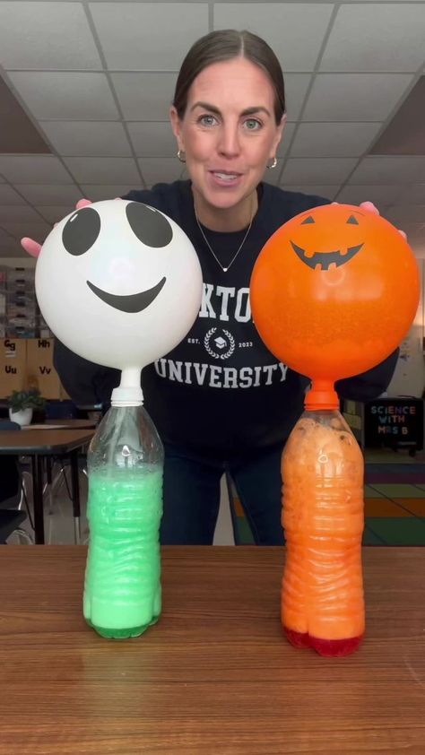 Spooky Science: Spooky Balloons! 💀🎈🎃 #science #halloween #scienceexperiment #balloons #stem #education #spookyseason | Mrs. B TV | Giulio Cercato · Halloween Waltz Family Halloween Games, Halloween Kita, Halloween Experiments, Spooky Balloons, Cool Chemistry Experiments, Science Halloween, Vetenskapliga Experiment, Spooky Science, Science Experiments Kids Preschool