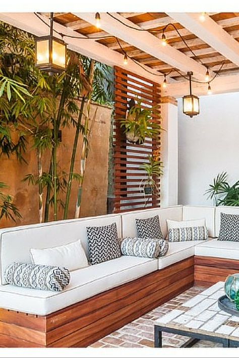 Sofa For Balcony, House Interior Indian, Balcon Mic, Living Space Design, Living Space Ideas, Small Outdoor Patios, Outdoor Living Space Design, Wooden Sofa Designs, Indian Interiors