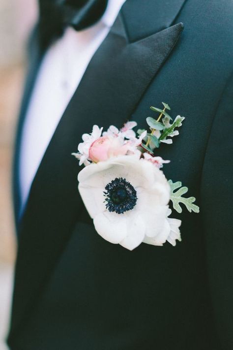 Bud Vases Wedding Centerpiece Blue, Anemone Boutonniere, Anemone Wedding, Lavender Bridesmaid, Bouquet Images, Brewery Wedding, Funny Wedding Photos, Getting Ready Wedding, France Wedding