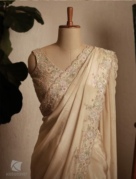 Formal Sarees Classy, Ivory Wedding Saree, Beige Saree, Cream Saree, White Sari, Indian Fits, Reception Saree, Indian Wedding Gowns, Sarees For Girls