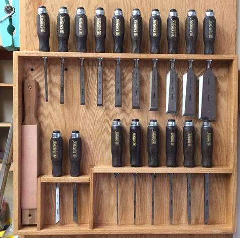 Chisel Storage, Chisel Rack, Woodworking Projects Ideas, Cube Display, Woodworking Chisels, Diy Table Saw, Woodshop Organization, Woodworking Shop Projects, Barn Wood Projects