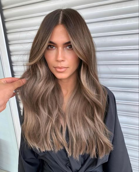 Haircut Selfie, Photo Hijab, Rambut Brunette, Brown Hair Looks, Bronde Balayage, Brown Hair Inspo, Brunette Hair With Highlights, Brown Hair With Blonde Highlights, Brunette Balayage Hair