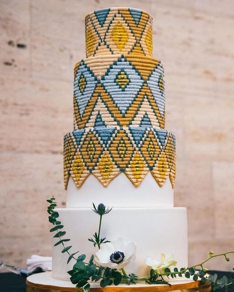 Sweet Heather Anne on Instagram: “Thanks for all of the love, guys!  Here’s the full Ethiopian basket weaving inspired cake. 💛💛💛 And yes, that’s all hand piped with royal…” African Wedding Cakes, African Cake, Zulu Wedding, Wedding Cake Options, Ethiopian Wedding, Big Wedding Cakes, Traditional Wedding Cakes, Black Wedding Cakes, Fresh Flower Cake