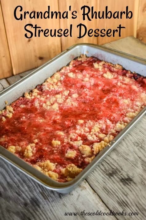 Rhubarb Crisp With Crumble Topping, Dessert With Jello, Rhubarb Strudel, Streusel Dessert, Rhubarb Bars Recipes, Rhubarb Desserts Recipes, Rhubarb Dump Cakes, Rhubarb Dessert, Best Rhubarb Recipes