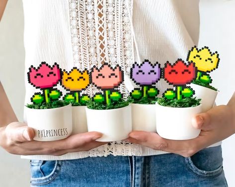 PXLprincess - Etsy Indonesia Plant Hama Beads, Rave Candies, Mini Weaving, Perler Bead Designs, Plant In A Pot, Perler Beads Ideas, Perler Designs, Piranha Plant, Perler Projects