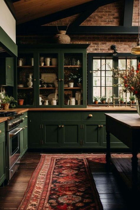 Dark Kitchens, Moody Farmhouse, Cottage Core Kitchen, Tessa Bailey, Moody Kitchen, Kitchen Vibes, Green Kitchen Designs, Dark Green Kitchen, Kitchen Dark