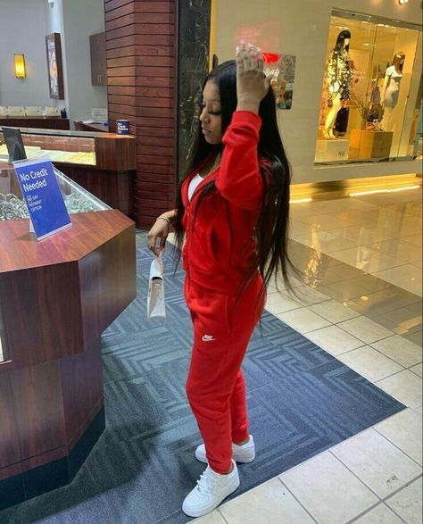 Sweat Suits Outfits, Look Hip Hop, Teenage Outfits, Teen Swag Outfits, Mode Zara, Skandinavian Fashion, Swag Outfits For Girls, Tomboy Style Outfits, Chill Outfits