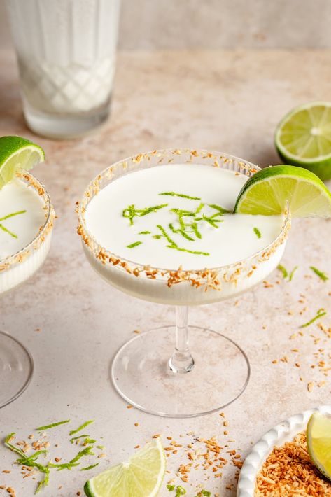 Fun Summer Cocktail Recipes, Coconut Lime Margarita, Healthy Cocktail Recipes, Classic Margarita Recipe, Coconut Margarita, Best Summer Cocktails, Margarita Ingredients, Make Simple Syrup, Ambitious Kitchen