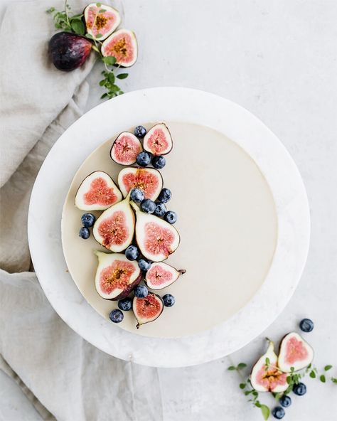 Coconut Creme Tart with Figs & Pretzel Crust - Yoga of Cooking Creme Tart, Coconut Creme, Fig Tart, Coconut Tart, Springform Pan Cake, Pretzel Crust, Cream Tart, Dessert Easy, Beautiful Desserts