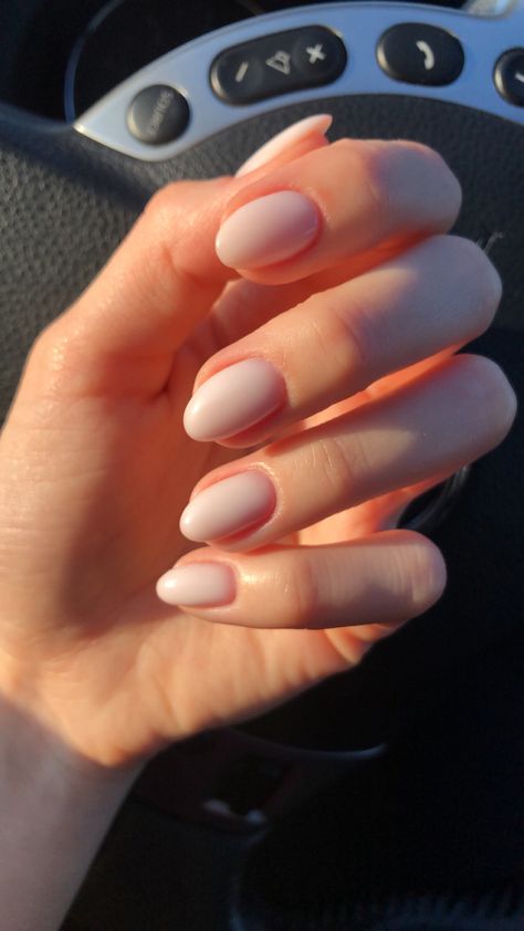 Milky nails Natural Milky Nails, Simple Fall Nails, Milky Nails, Gel Nail Colors, Almond Acrylic Nails, Girls Girl, Neutral Nails, Xmas Nails, Fire Nails