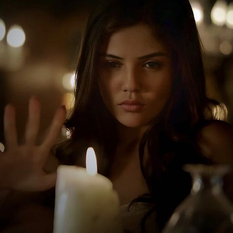 Davina Claire Icons, Tv Aesthetic, Mikaelson Family, Rewrite The Stars, Davina Claire, Tvdu Cast, Danielle Campbell, Fictional Women, The Vampire Diaries Universe