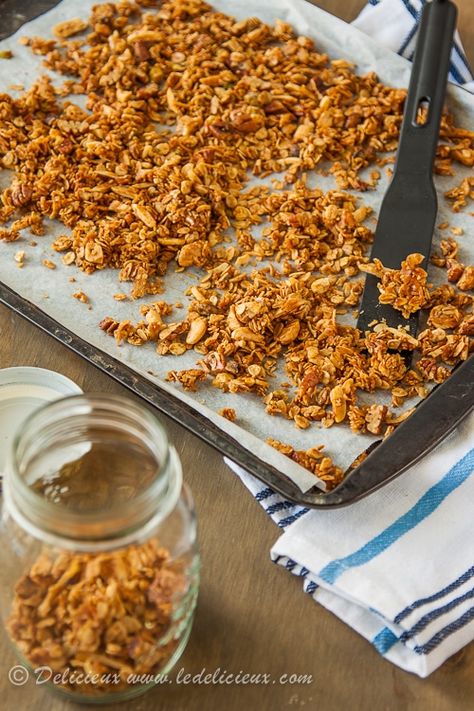 Honey Nut Granola #recipe #breakfast | via deliciouseveryday.com Granola Recipe Honey, Honey Nut Granola Recipe, Honey Granola Recipe, Nut Granola Recipe, Morning Recipes, Oat Recipes, Nut Granola, Homemade Foods, Granola Recipe