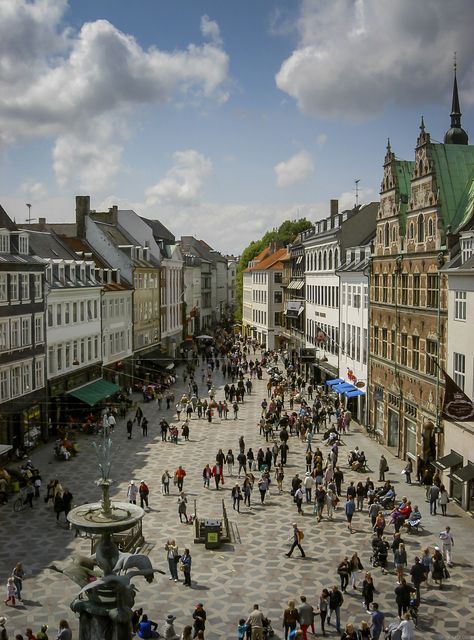 Stroget Street Copenhagen, Walkable Cities, Urban Block, Streetscape Design, Monocle Magazine, Walkable City, Town Ideas, Public Space Design, Pedestrian Street