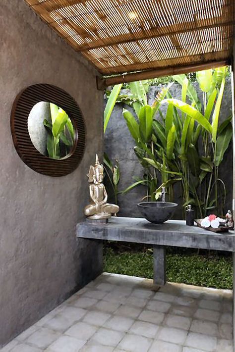 35 Simple And Elegant Asian Decor Ideas | Home Design And Interior Tropical Bathroom, Outdoor Baths, Bali House, Canggu Bali, Outdoor Bath, Outdoor Bathrooms, Tropical House, Asian Decor, Tropical Houses