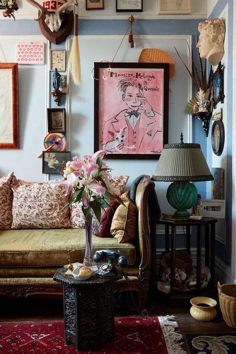 West Village Apartment, Eccentric Decor, Style Deco, Apartment Inspiration, A Living Room, Dream House Decor, My New Room, House Inspo, Home Staging