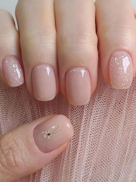 Minimal Nails Art, Unghie Nail Art, Hello Nails, Nude Nail Designs, Subtle Nails, Simple Gel Nails, Minimal Nails, Casual Nails, Work Nails