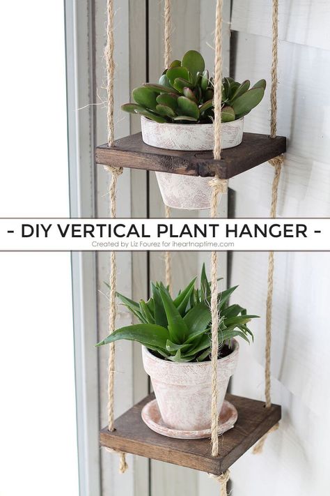 DIY Vertical Plant Hanger Country Crafts, Shabby Chic Kitchen, Easy Home Decor, Shabby Chic Homes, Chic Home Decor, Rustic Farmhouse Decor, Western Decor, Decor Tips, Hanging Planters