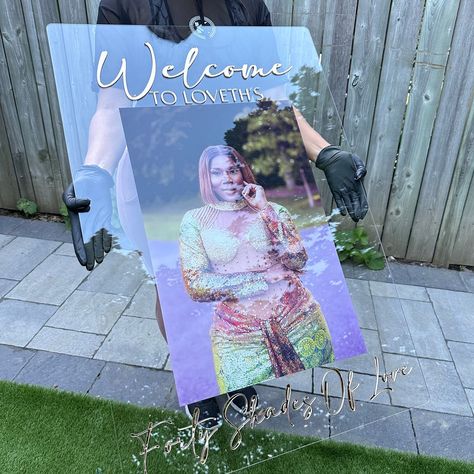 Purchase Personalized Photo Signs for Birthdays Corporate Signs, Party Entrance, Printed Letters, Personalized Plaques, Cute Birthday Pictures, Planning Business, Printed Photo, Acrylic Design, Elegant Photo