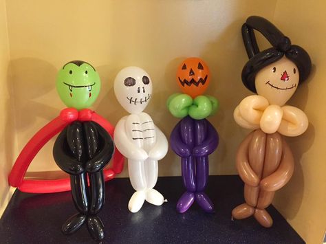 Halloween Balloon Animals, Halloween Balloon Twisting, Halloween Toddler Party, Halloween Balloon, Halloween Toddler, Balloon Modelling, Toddler Parties, Halloween Balloons, Balloon Twisting