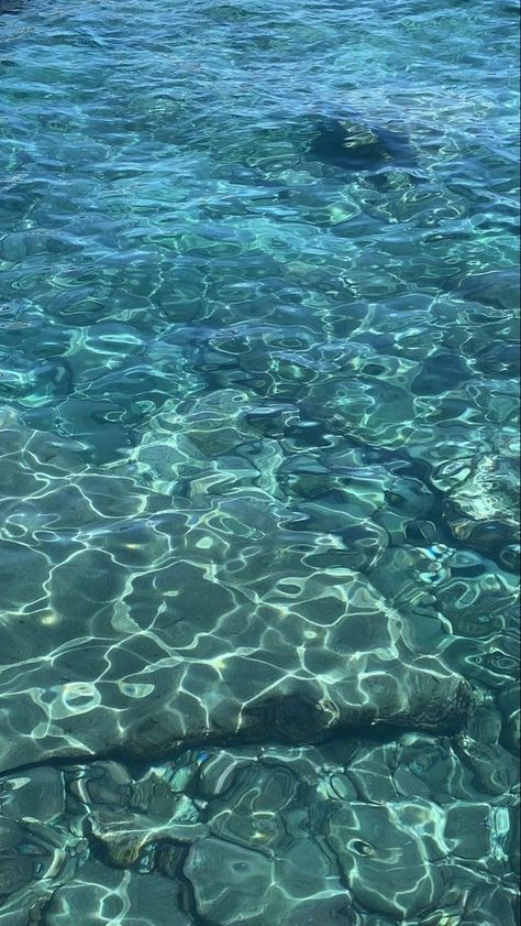 Ocean Clear Tropical Water, Tropical Water Aesthetic, Refreshing Water Aesthetic, Ocean Athstetic, Clean Ocean Aesthetic, Refreshing Wallpapers Aesthetic, Clear Ocean Water Aesthetic, Clean Water Aesthetic, Element Water Aesthetic