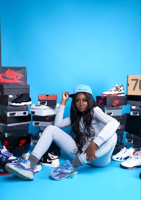 Sneakerhead Photoshoot Ideas, Sneaker Head Senior Pictures, Jordan 23 Photoshoot, Sneaker Ball Photo Shoot, Sneaker Head Photo Shoot, Jordans Photoshoot, Jordan Birthday Photoshoot, 2000s Birthday Photoshoot, Jordan Year Birthday 23 Photoshoot