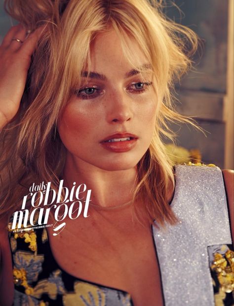 Margot Robbie Poster, Naomi Lapaglia, Brianne Howey, Margot Robbie Style, Hollywood Celebrity, Hair Crush, Elle Fanning, Hollywood Celebrities, Margot Robbie