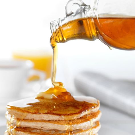 Maple Syrup Drawing, Maple Syrup Aesthetic, Maple Pecan Granola Recipe, Pecan Granola Recipe, Thai Peanut Sauce Recipe, Homemade Pancake Syrup, Maple Syrup Recipe, Best Homemade Pancakes, Homemade Maple Syrup