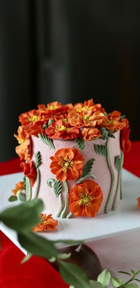 Fall Birthday Cakes, Buttercream Cake Designs, Fall Cake, Buttercream Flower Cake, Buttercream Cakes, Fall Cakes, Beautiful Birthday Cakes, Cake Walk, Painted Cakes