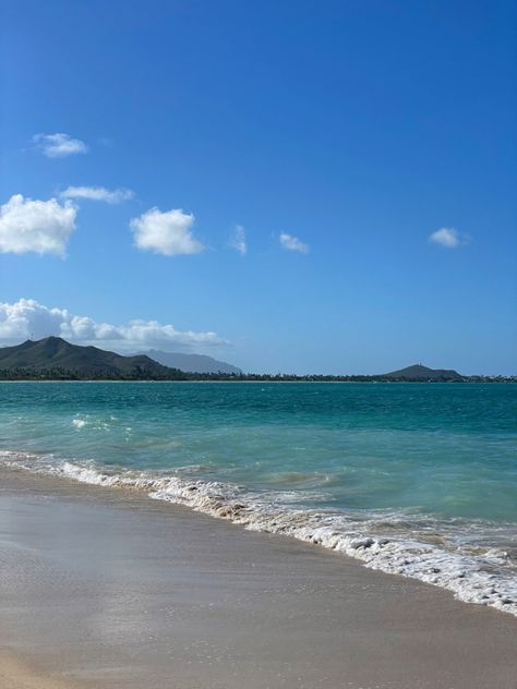 Kailua beach in Hawaii views Kailua Beach Oahu, Hawaii Views, Beach In Hawaii, Kailua Beach, Oahu Hawaii, Live Laugh Love, Oahu, Travel Around The World, Travel Around